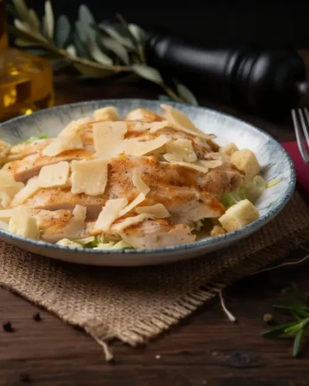 Tavuklu Sezar salata
